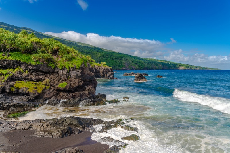 Maui Vacation: A scenic view of a beautiful beach in Maui.